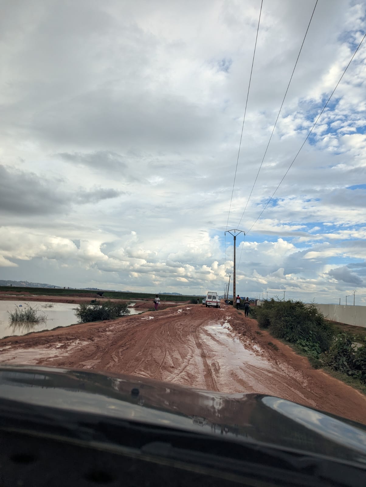 Mission de transport Driv’Up sur une route en conditions difficiles